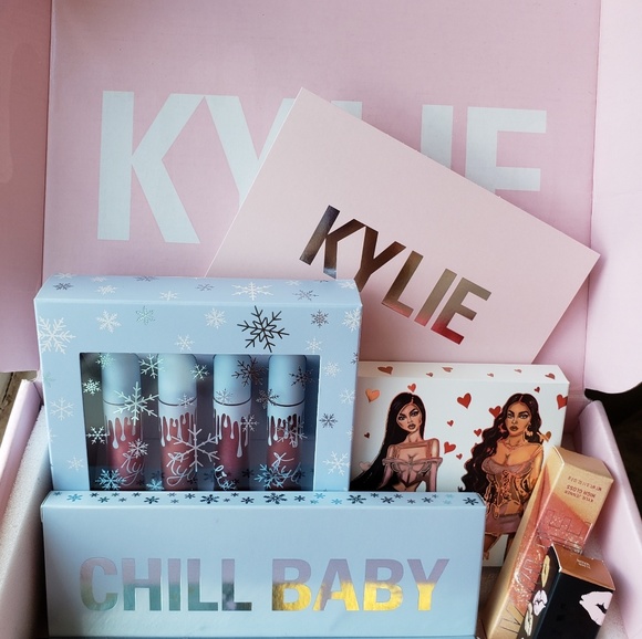 Kylie Cosmetics Other - Kylie Cosmetics Giant Bundle ALL NEW
